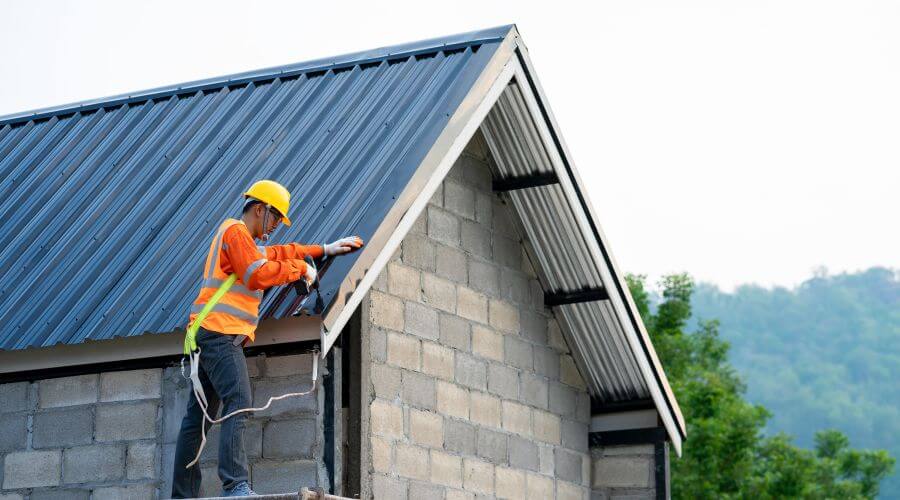 Expert top industrial roofings services in Marenisco, MI